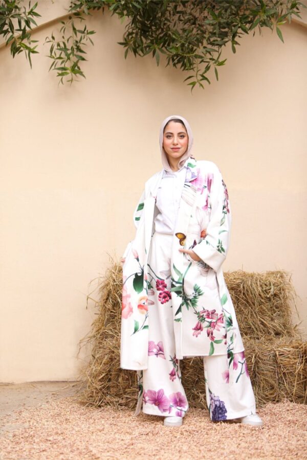 MuhraImg (201) White Orchid Coat
